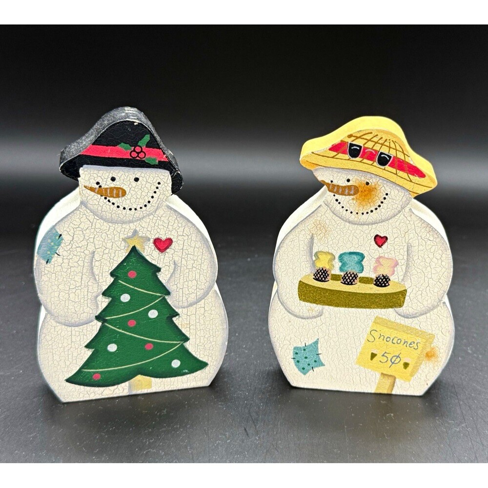 All seasons wooden snowmen